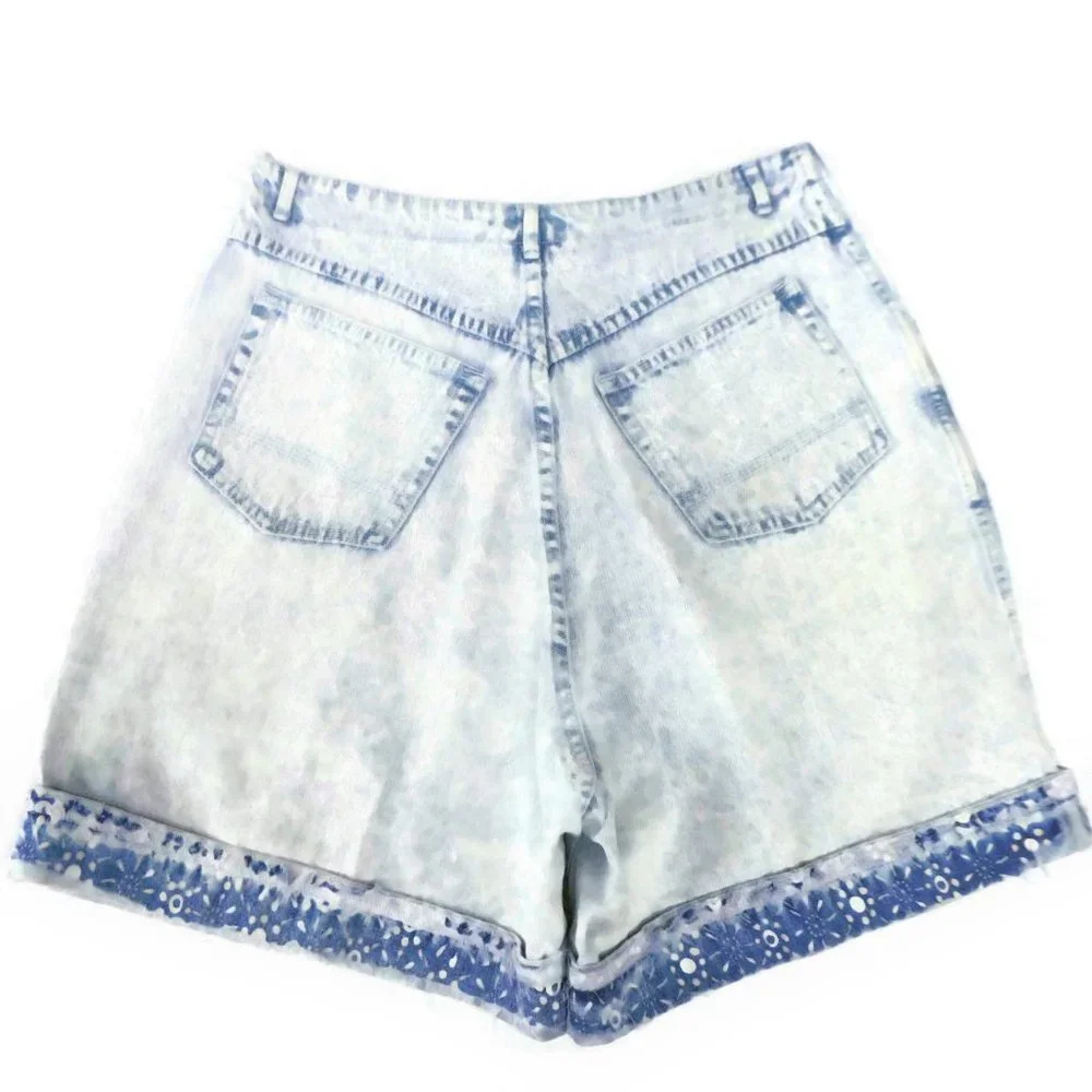 Vintage 80s Denim Shorts High Waist Pleats Light Stone Wash Wide Leg Cotton 30W